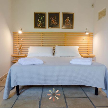 Agriturismo Tenuta Margherita ตอร์เลลาปิลโล ภายนอก รูปภาพ