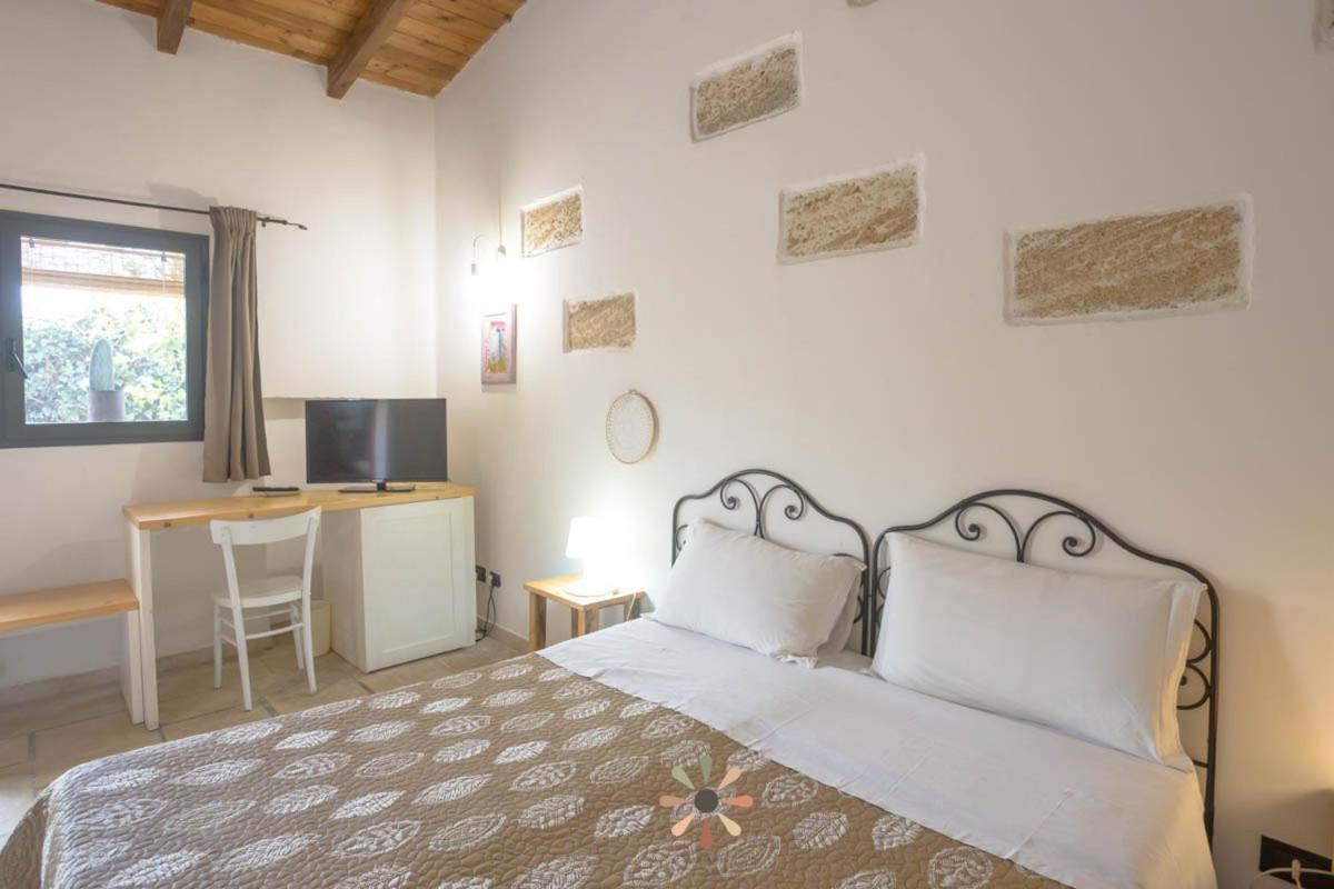 Agriturismo Tenuta Margherita ตอร์เลลาปิลโล ภายนอก รูปภาพ
