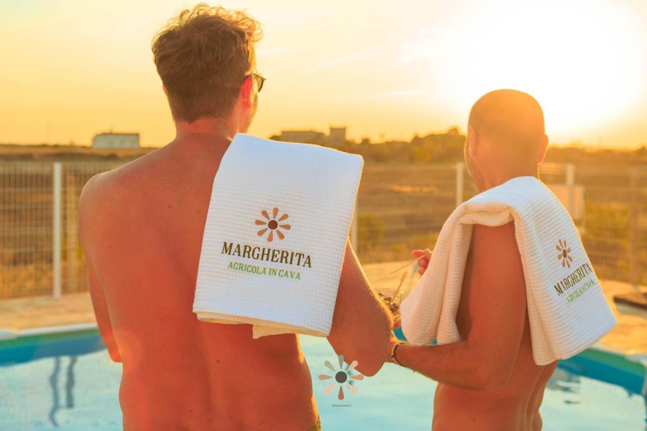 Agriturismo Tenuta Margherita ตอร์เลลาปิลโล ภายนอก รูปภาพ